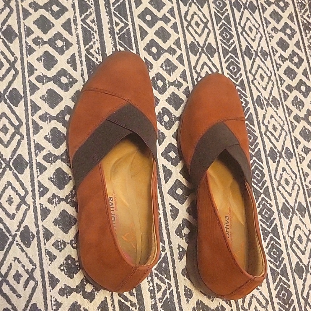 Heels short Comfortiva leather memory foam 11m